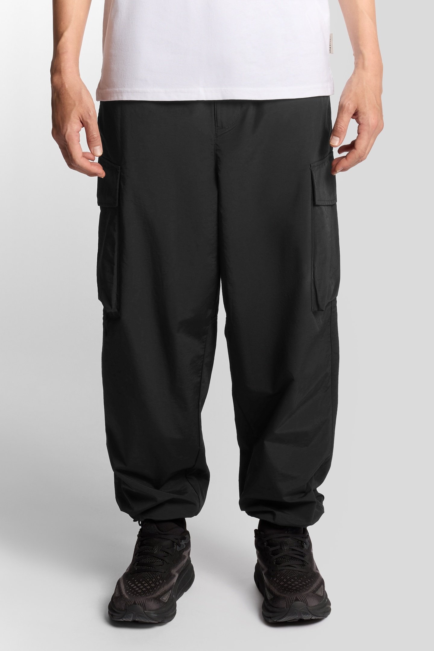 BELLOWED POCKET CARGO PANT JET BLACK 3