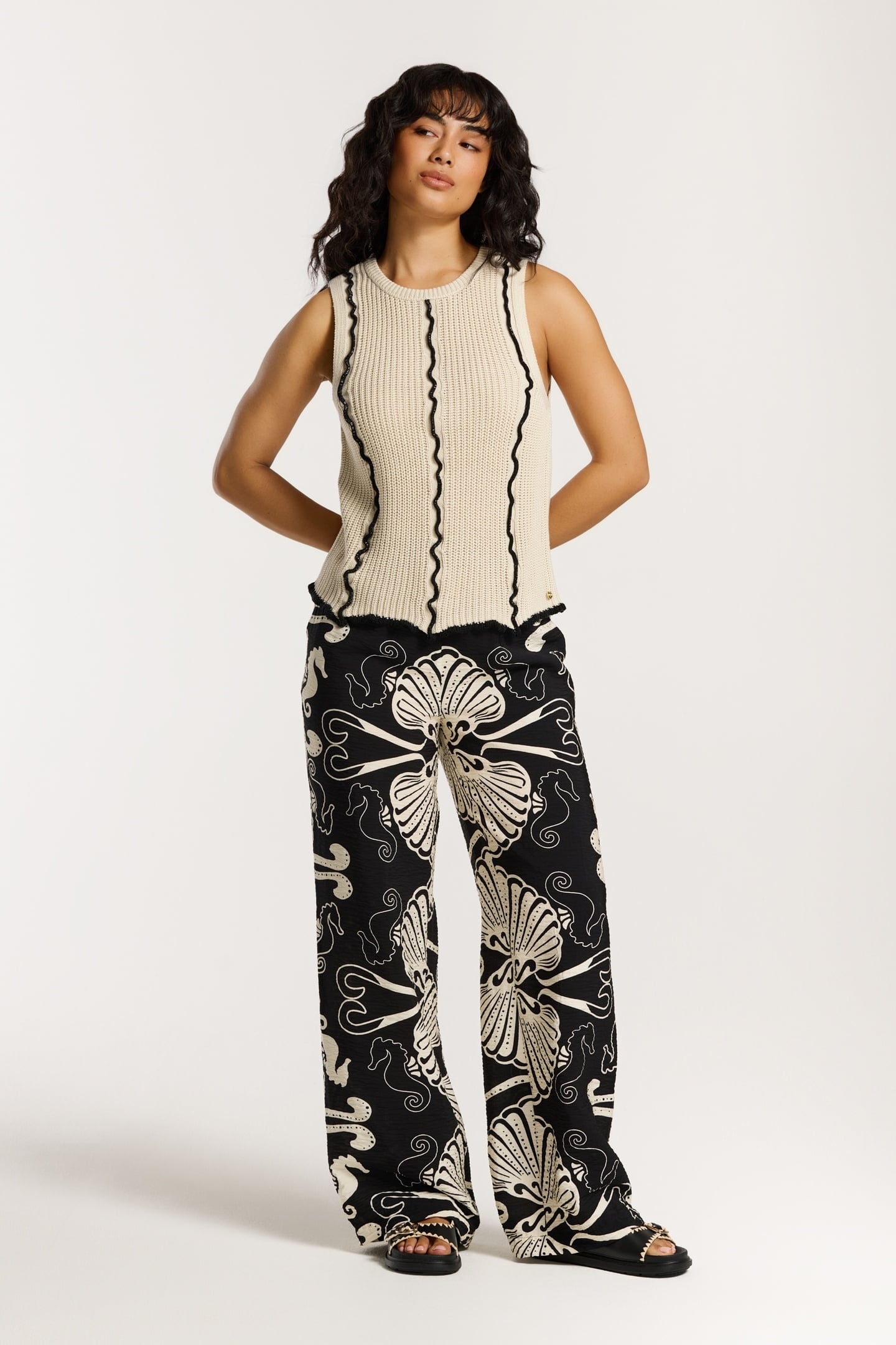 HARLEY SPENCER BEIGE SAND 1