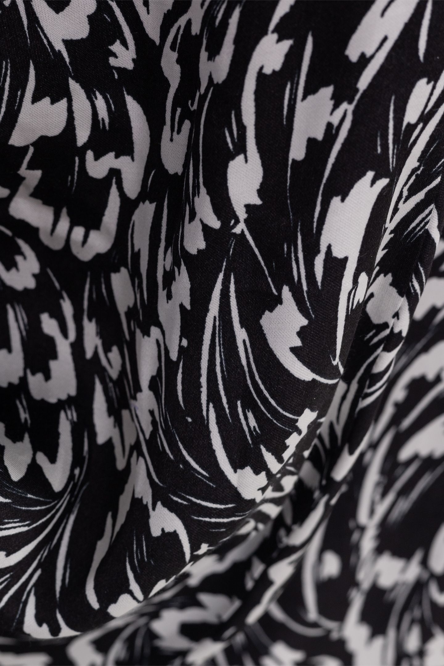 LENZING™ ECOVERO™ MINIMAL FLOWER BOW DRESS 7