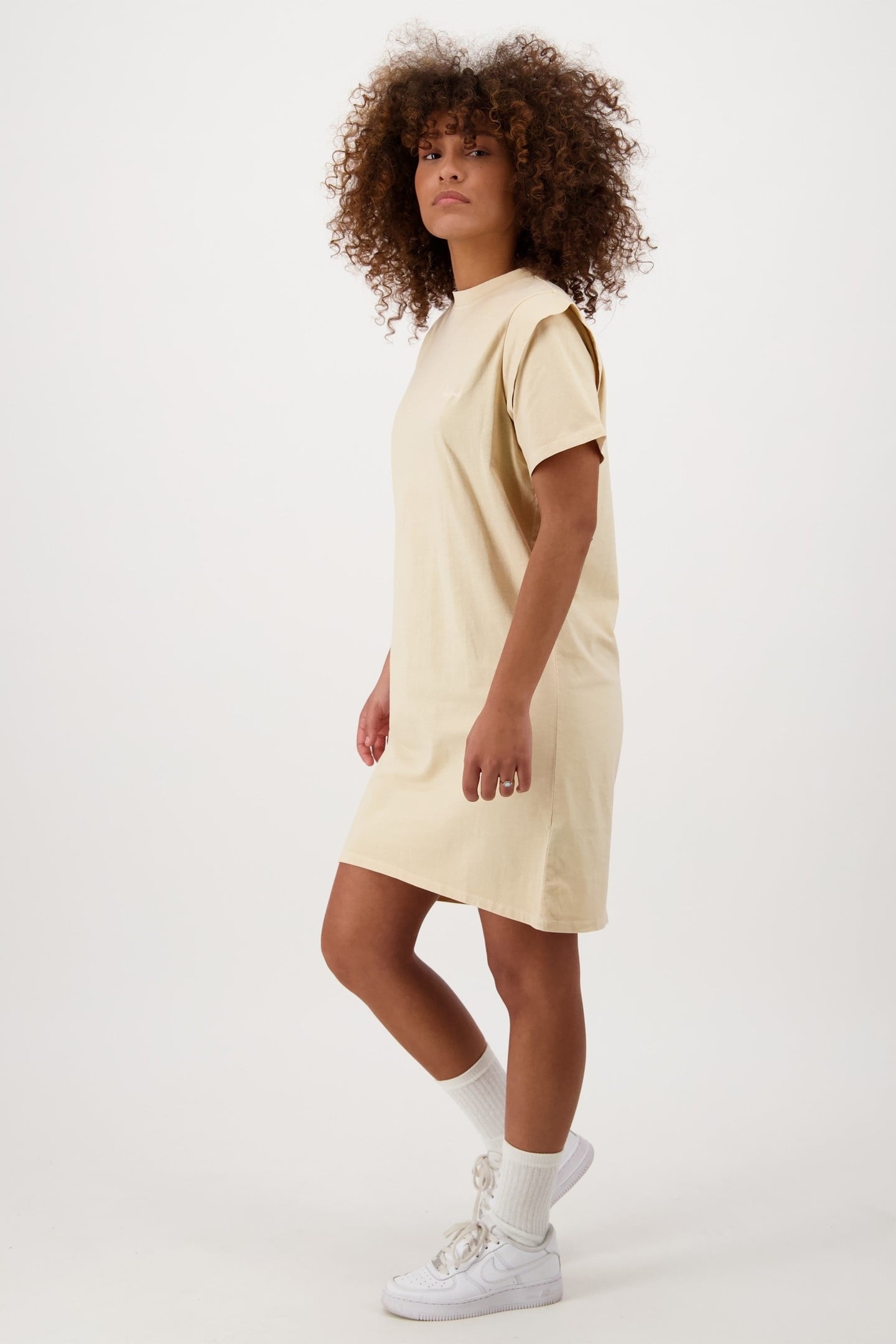 PRISHA SHORT SLEEVE DUSTY SAND 1