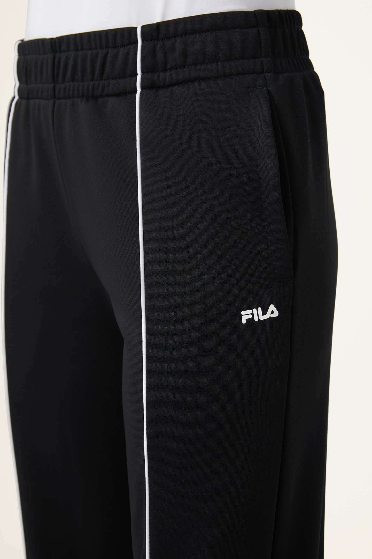 RIVOLI WIDE TRACK PANTS BLACK 6