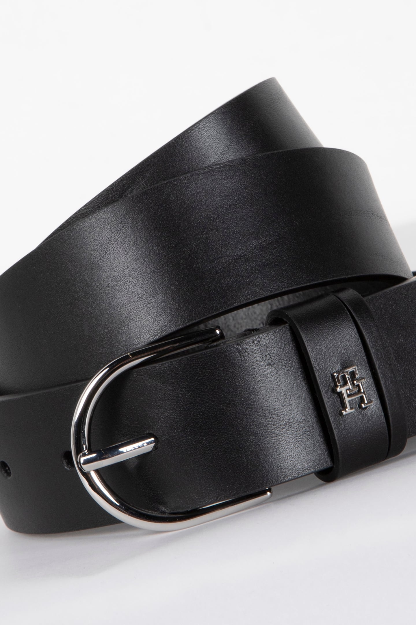 ESSENTIAL EFFORTLESS ADJUSTABLE BELT BLACK 3