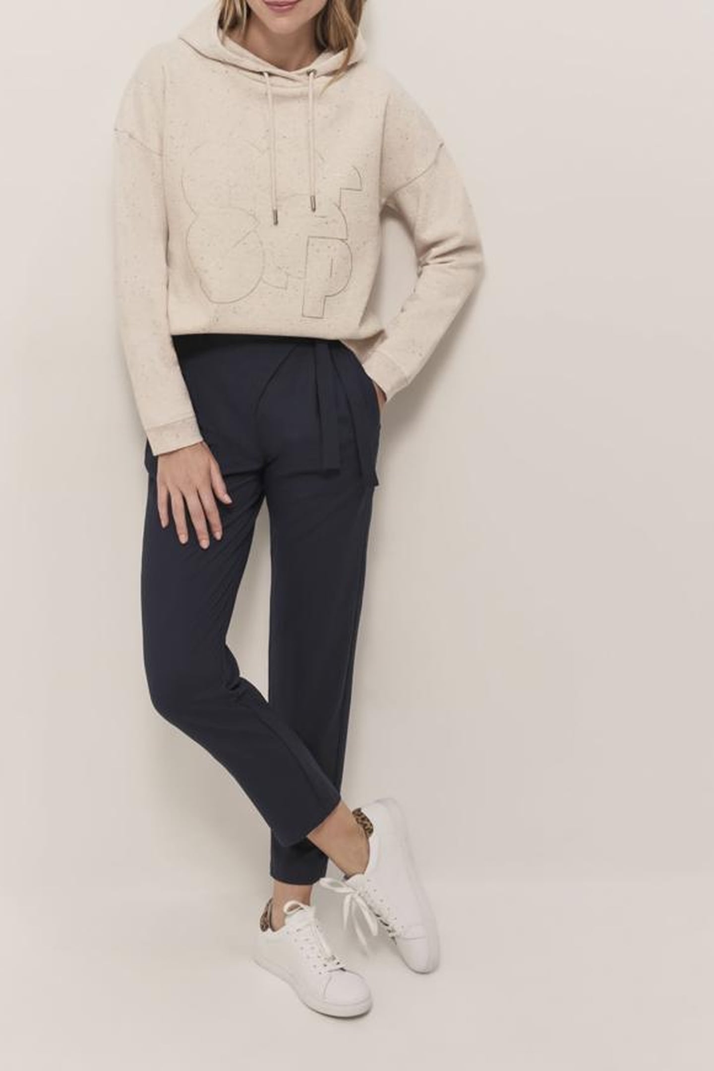 MAGIE - IVORY FLEECE SWEATSHIRT WITH DOUPIONS AND MONOGRAM S 2