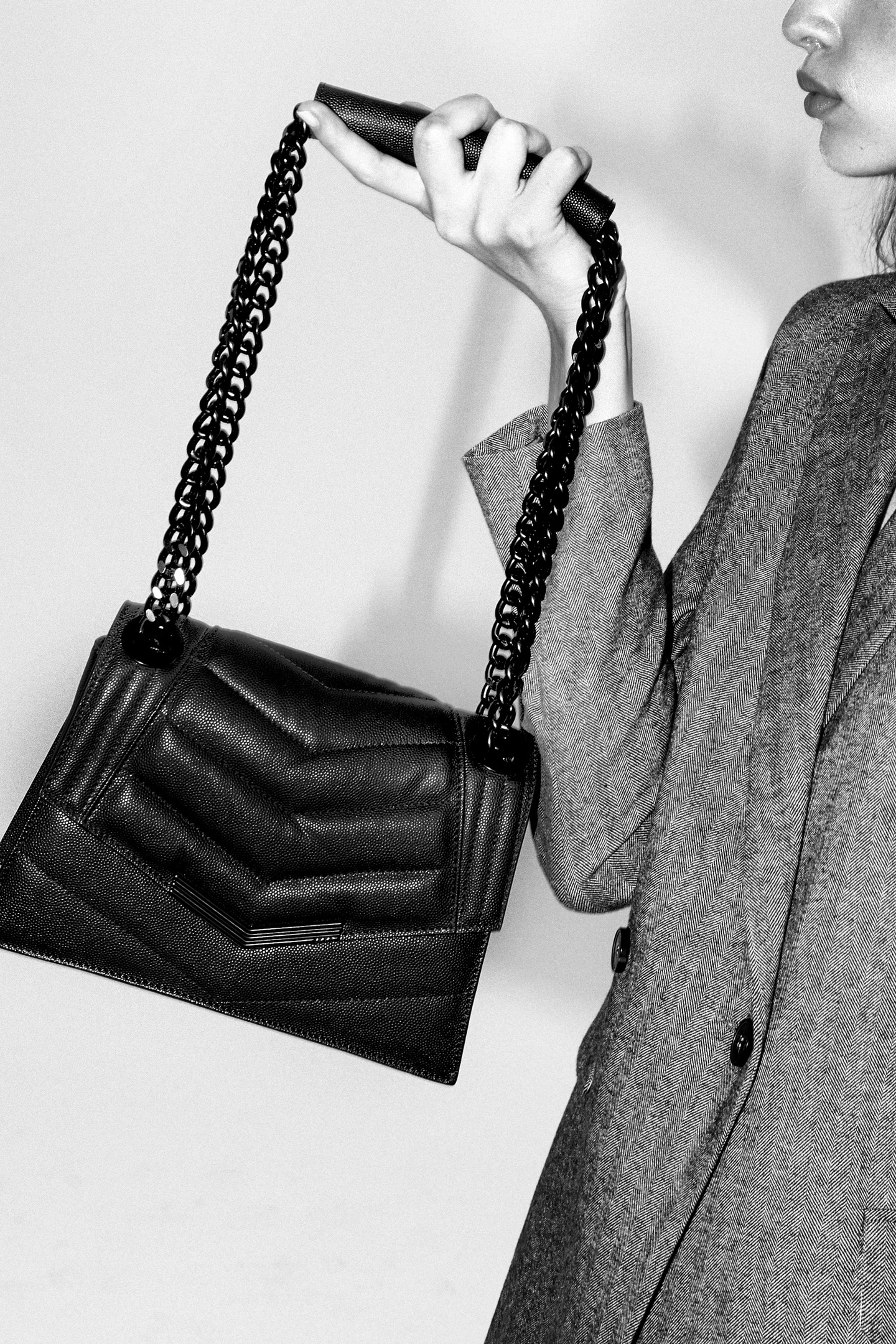 THE 1 CAVIAR SMALL 6