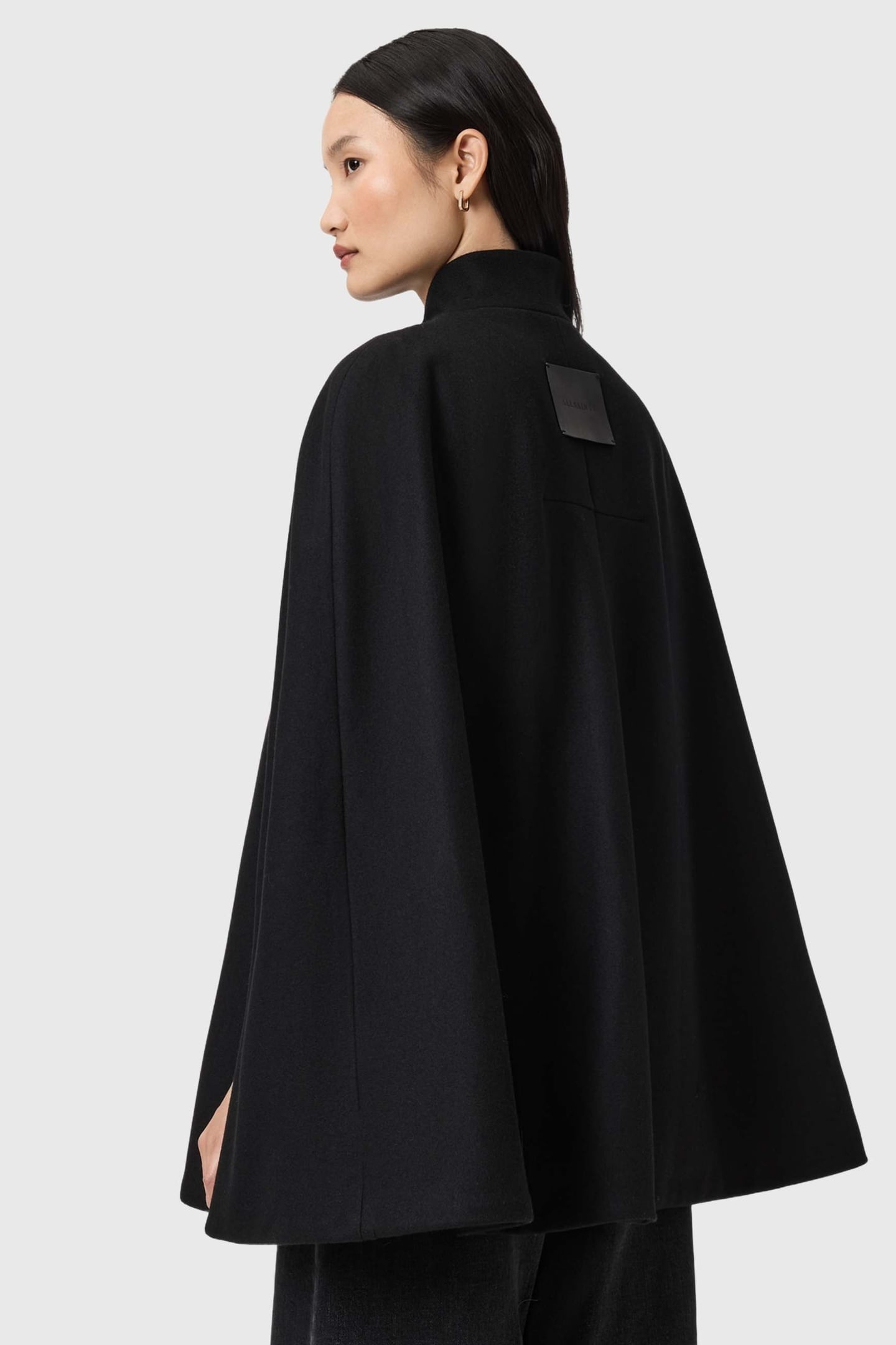 LUNIS CAPE COAT BLACK 6