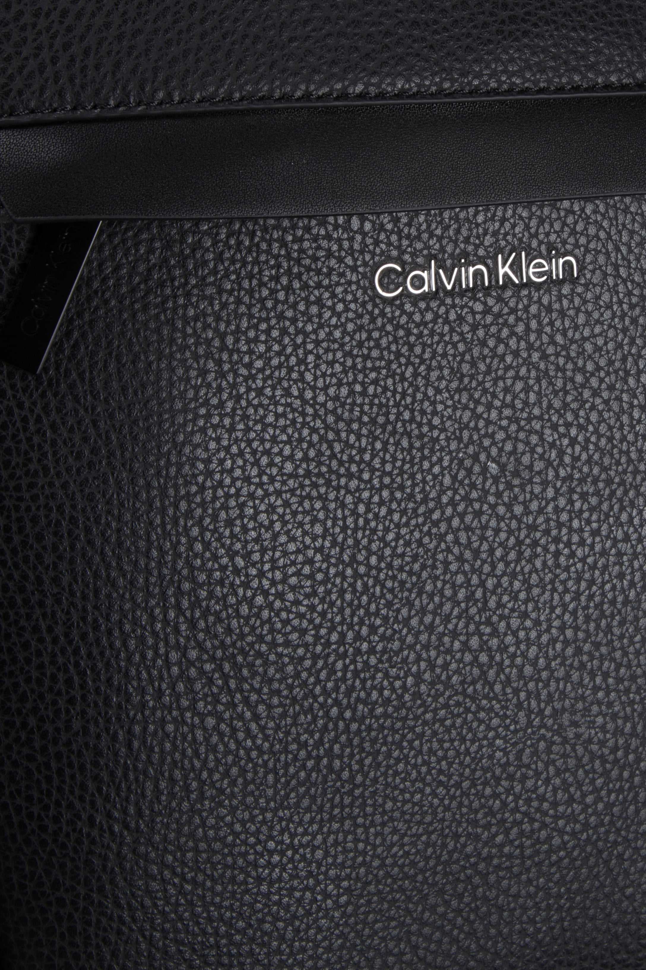 CK MUST REPORTER CK BLACK PEBBLE 5