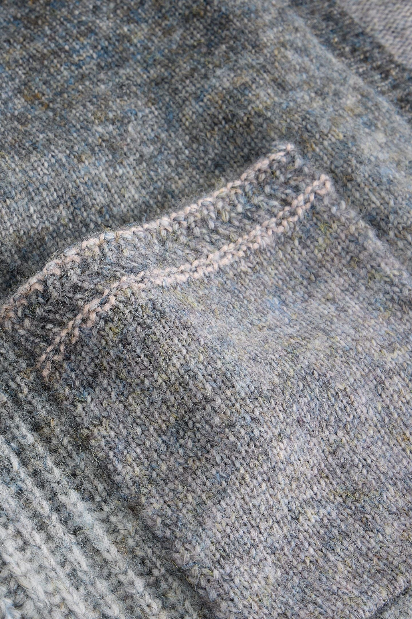 LILBET CARDI GREY MULTI 5