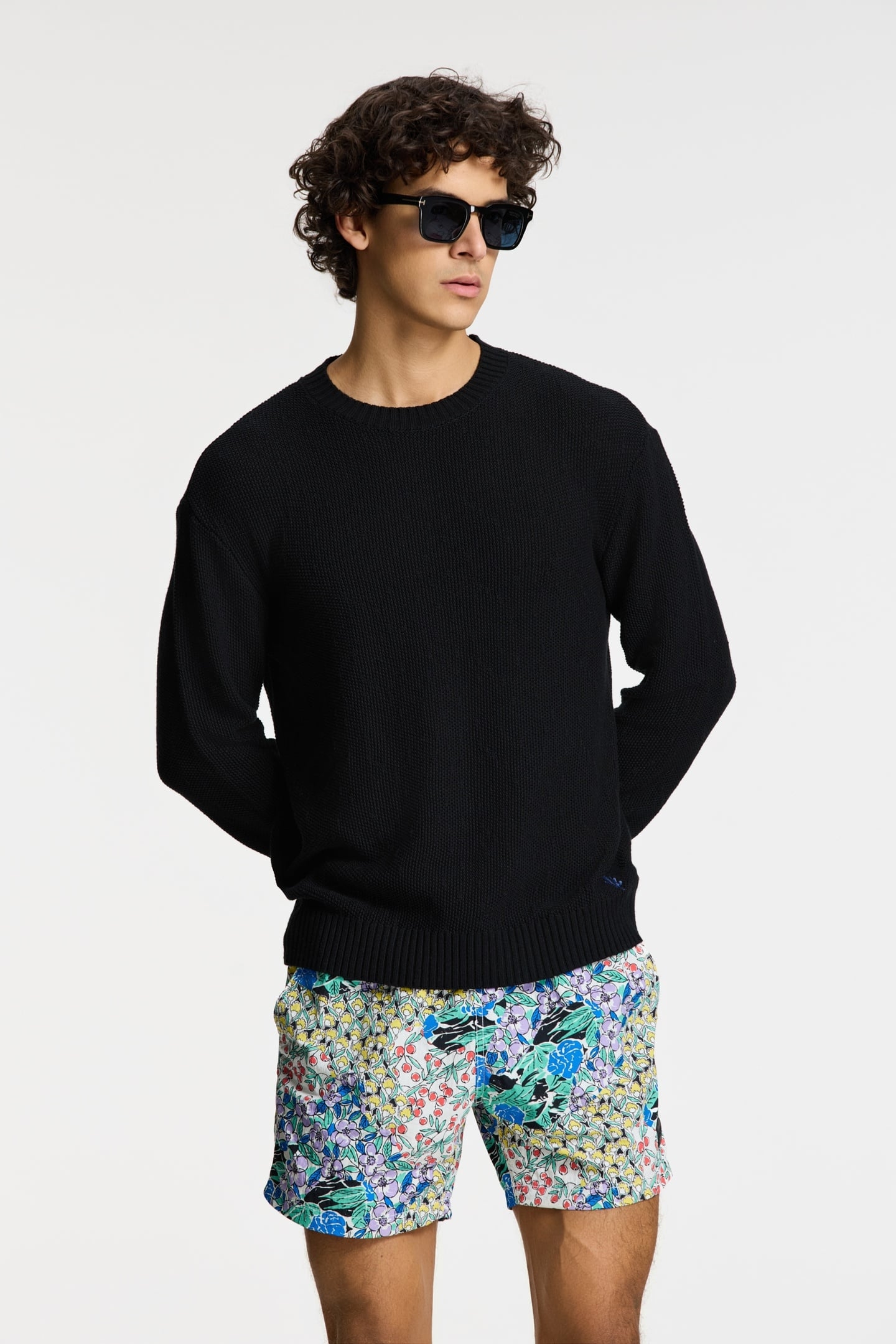 PALMER PULLOVER SOLID BLACK 1