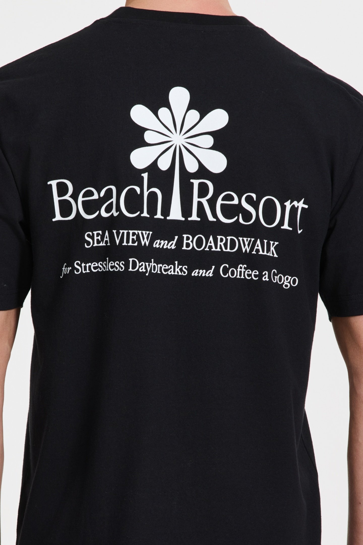 FINN RELAXED T-SHIRT SUNCATION BLACK 4