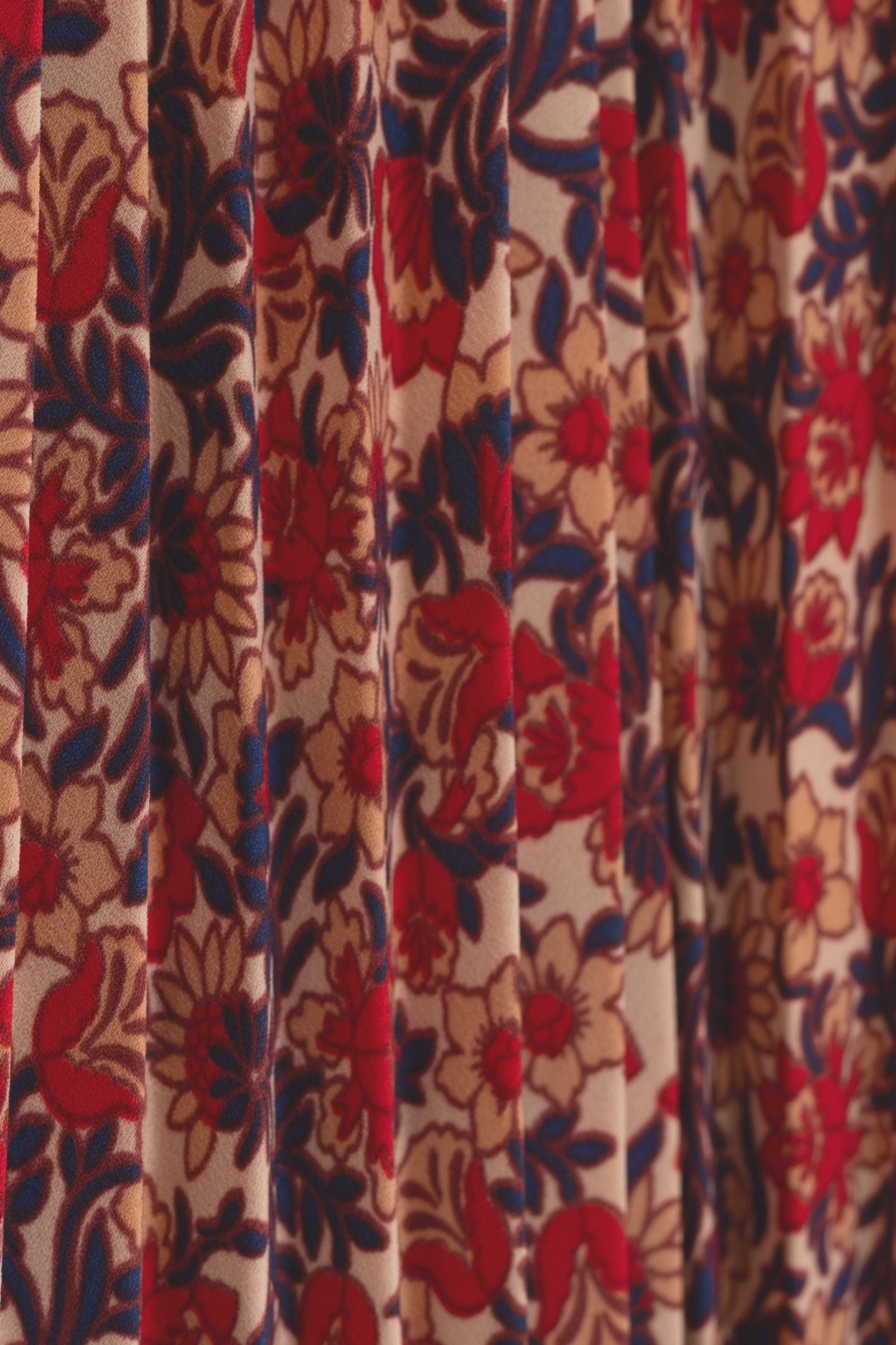 RED PLEATED LONG DRESS WITH FLOWERY PRINT ECRU 7