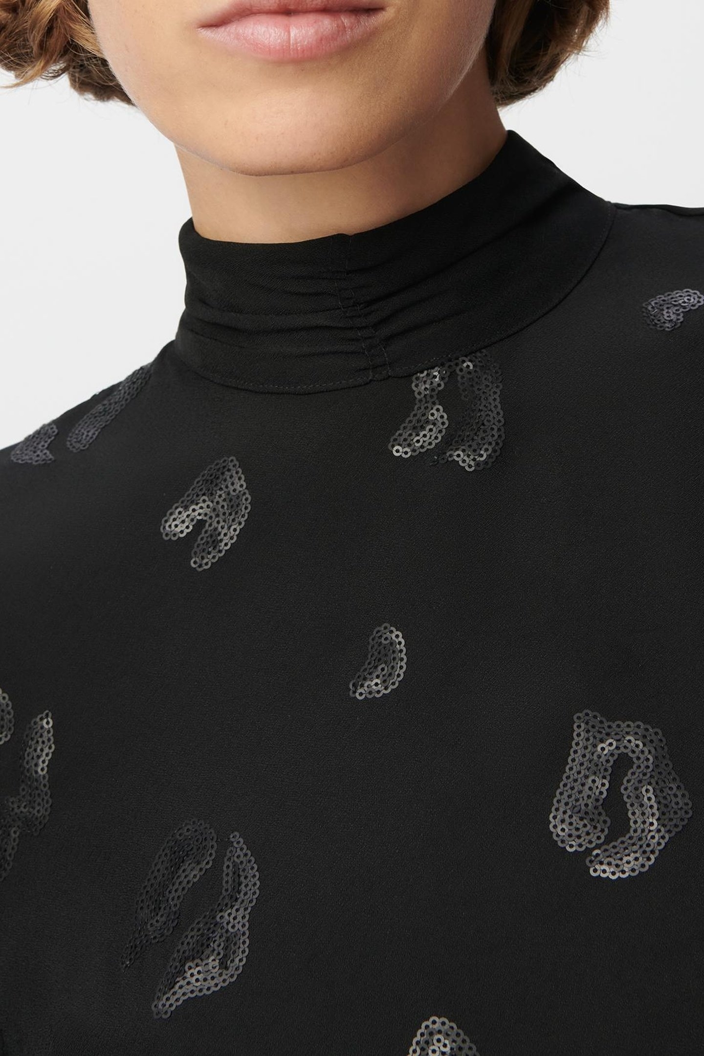 BLACK SEQUIN-EMBROIDERED LEOPARD BLOUSE 7