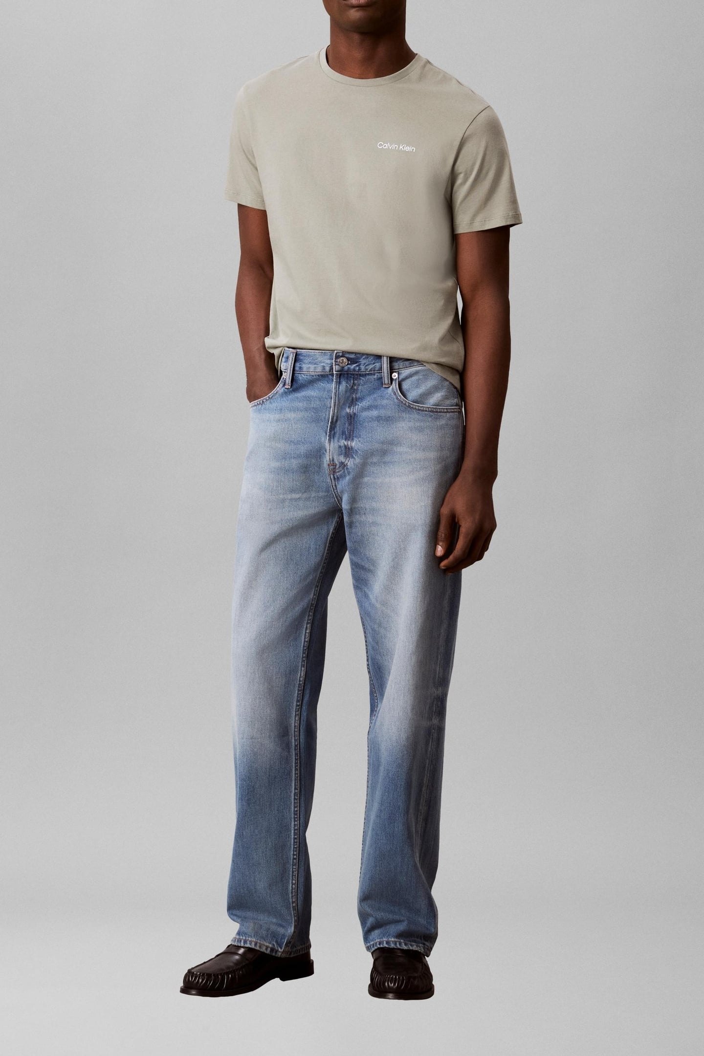 SS MICRO LOGO CREWNECK SHADOW 2