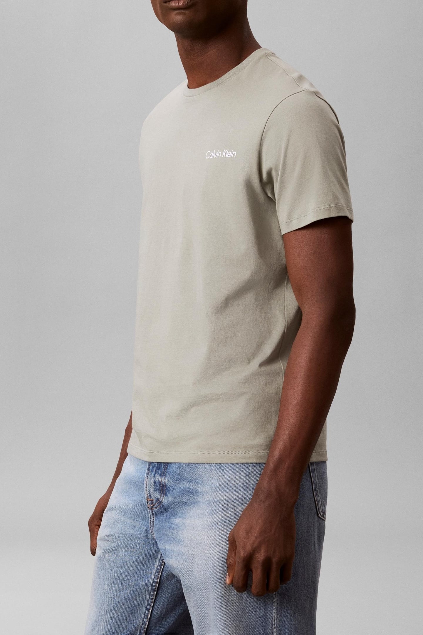 SS MICRO LOGO CREWNECK SHADOW 4