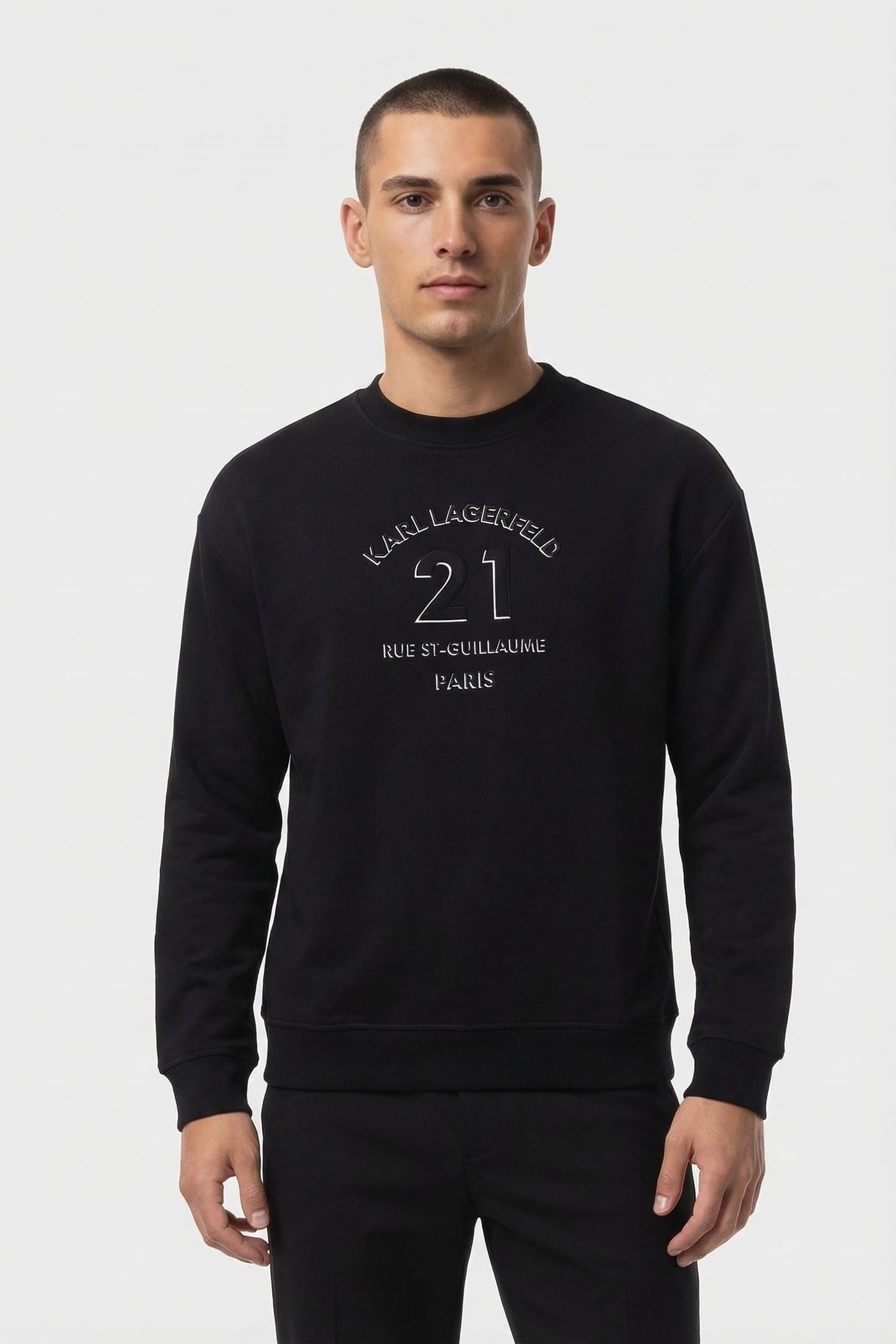 BLACK SWEAT CREWNECK 1