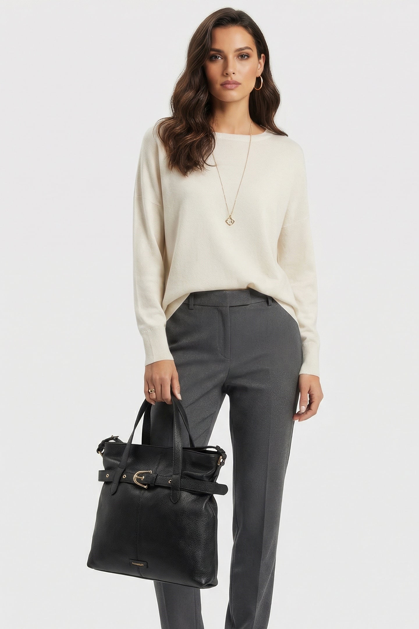 LARGE LEATHER TOTE BAG IN BLACK 1