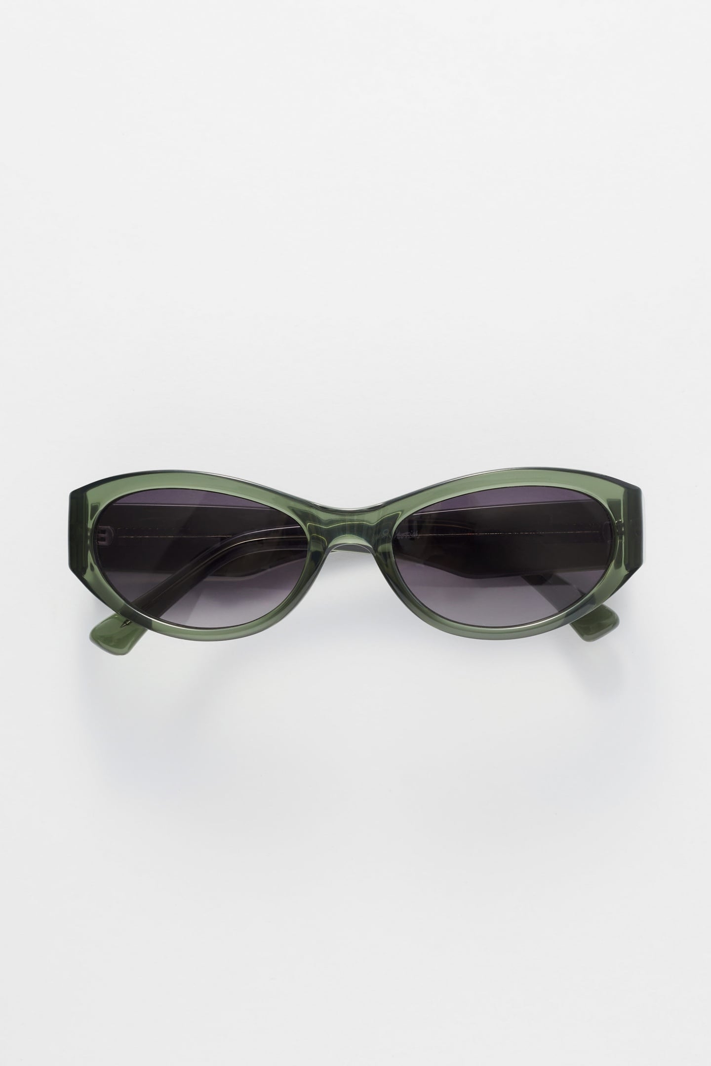 YARA SUNGLASSES GREEN 2