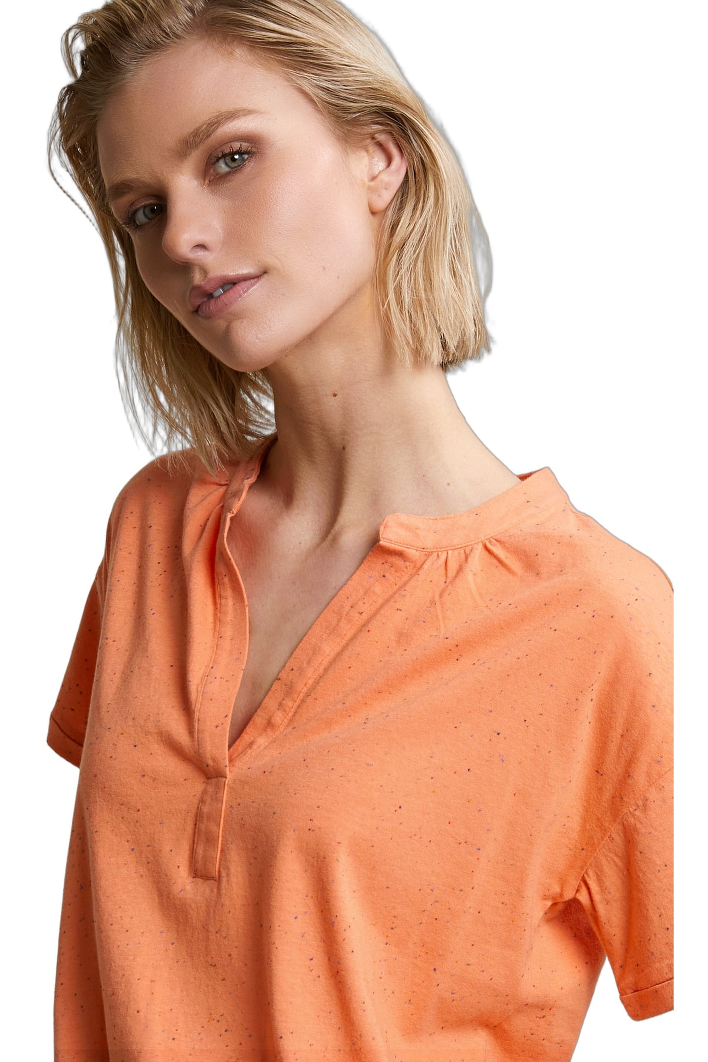 ORANGE DOTTED V-NECK T-SHIRT 4