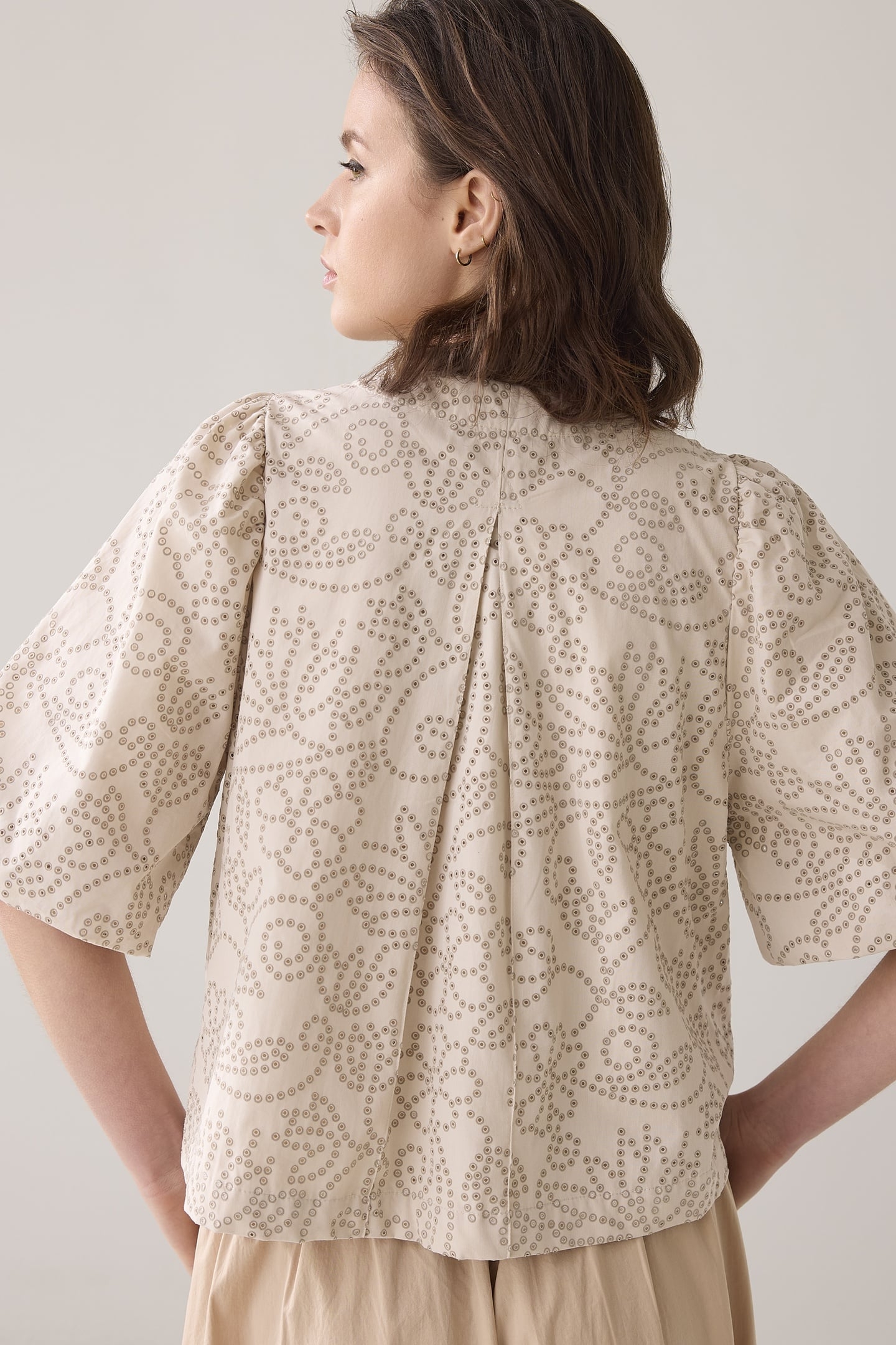 TOP LASER CUT DOTS SESAME 3