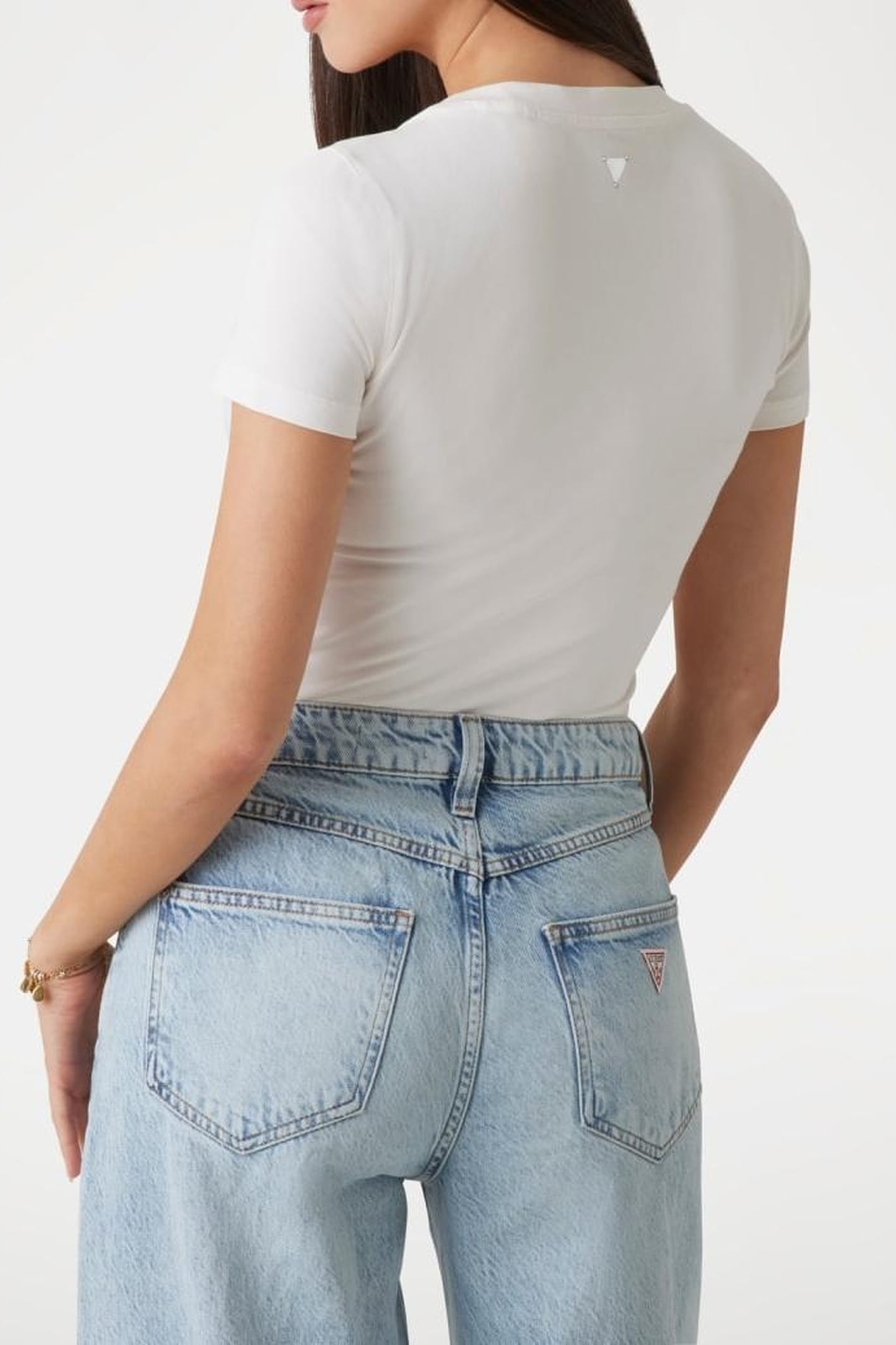 GUESS ECO SS CN TRIANGLE BEADS CREAM WHITE 6