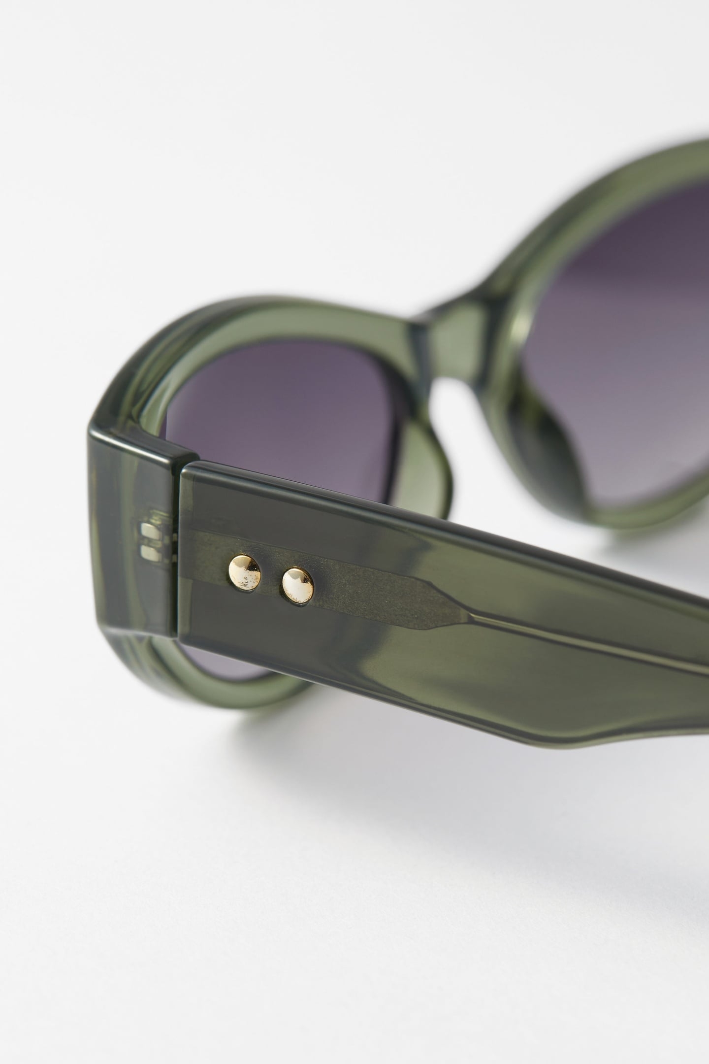 YARA SUNGLASSES GREEN 3