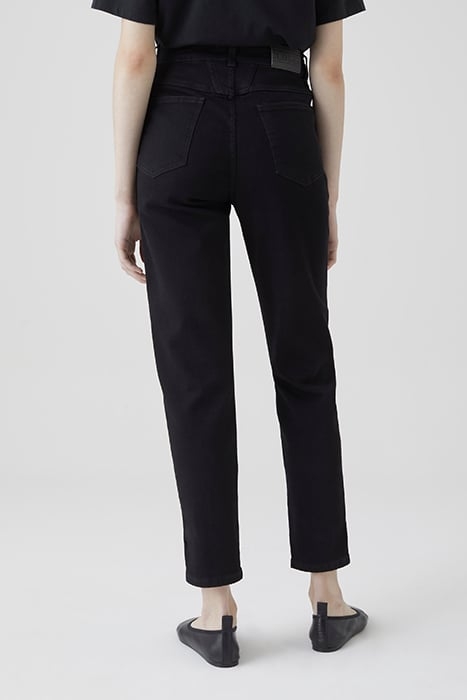 WOMEN PEDAL PUSHER JEANS BLACK 2