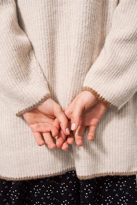 ERICA LONGLINE CARDI DARK NATURAL 5