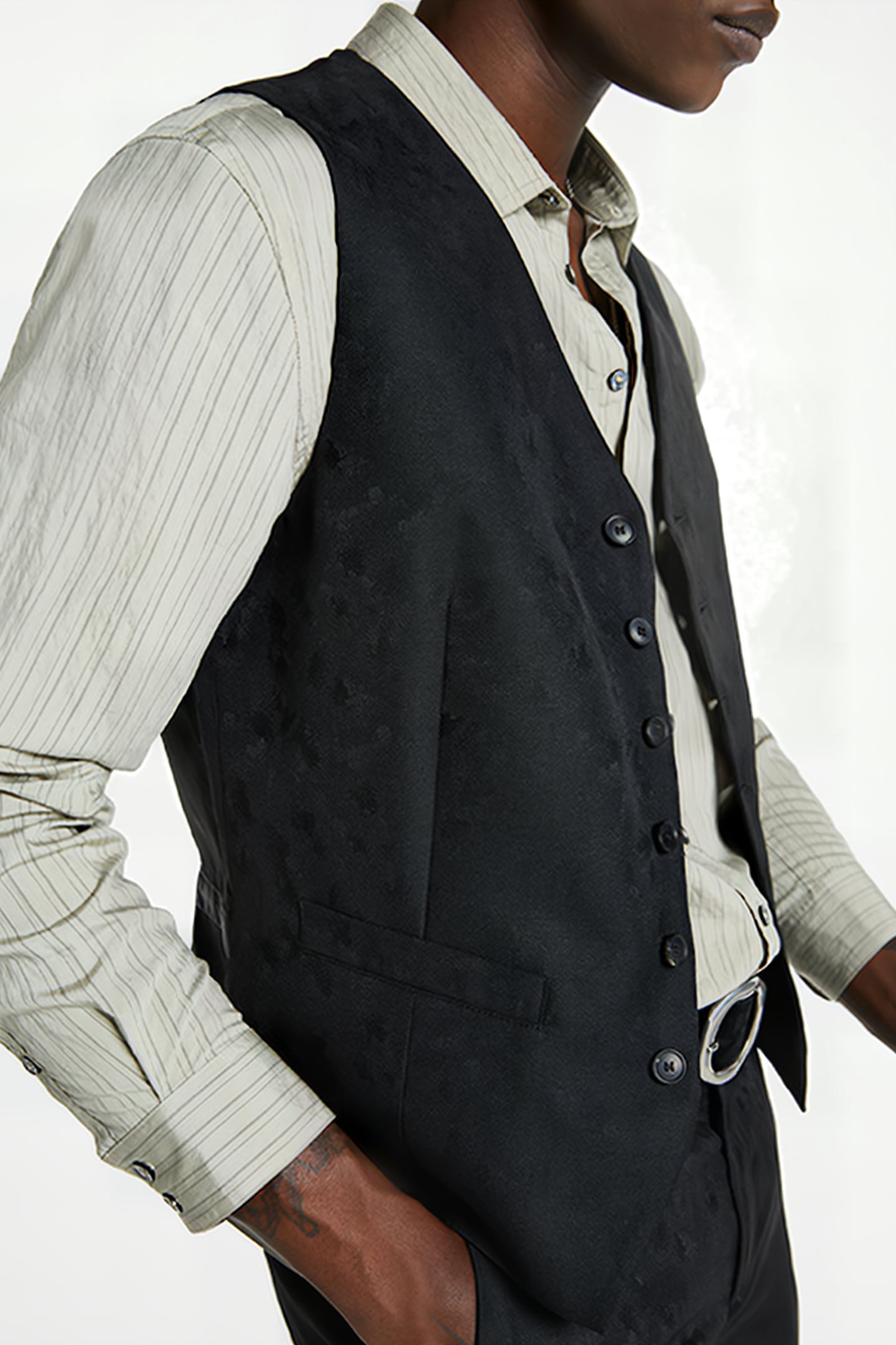 FRONT BODY DARTS VEST BLACK 3