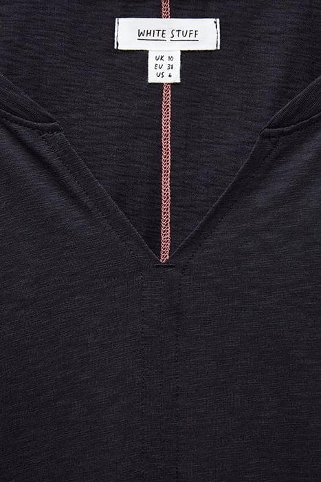 NELLY LS TEE PURE BLACK 7