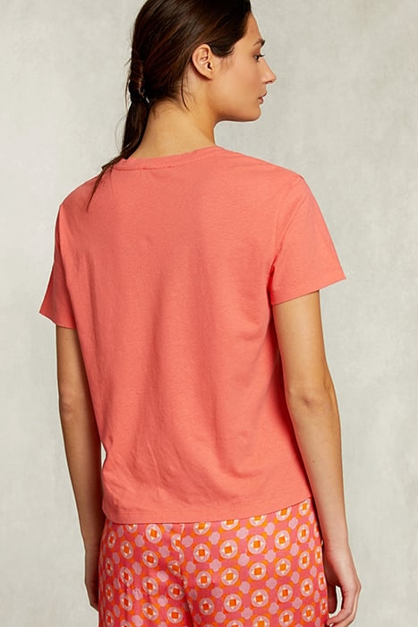 RED V-NECK T-SHIRT 2