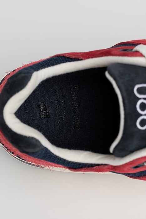 M990AD2 SNEAKERS IN RED 8