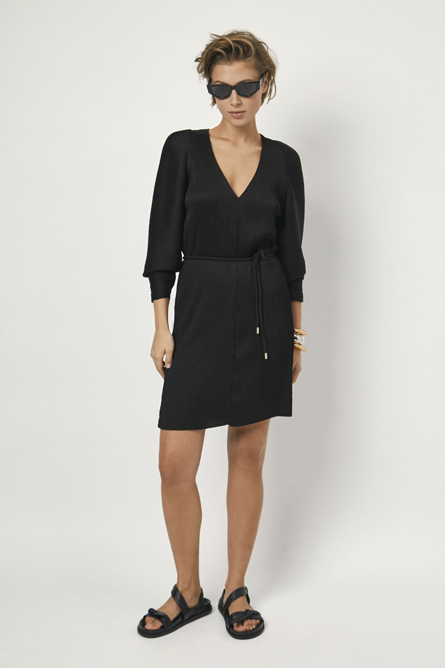 NIKKIA PLEATED DRESS RAVEN 1