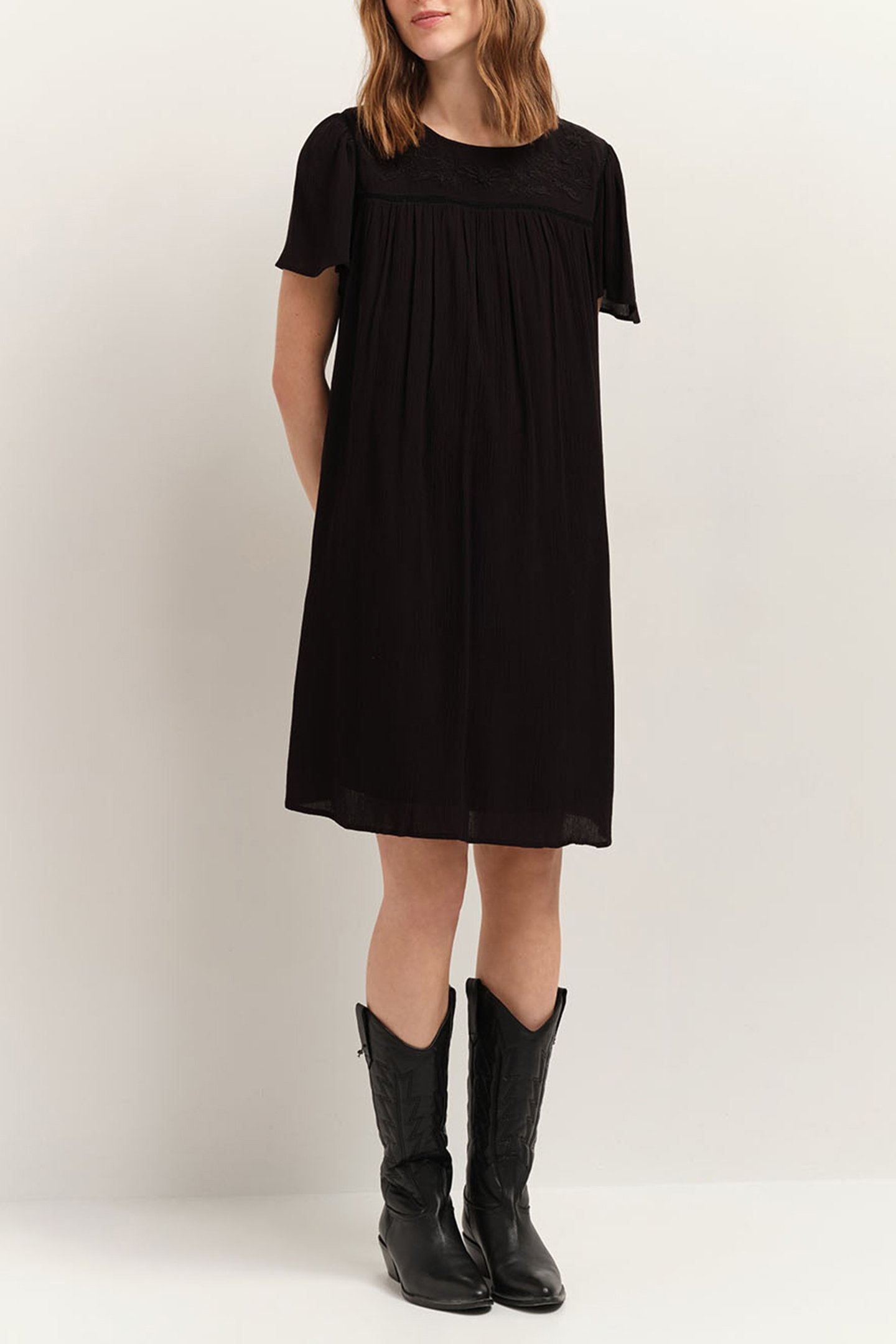 REVIA - BLACK DRESS IN CREPE WITH TONE-ON-TONE EMBROIDERY BL 3