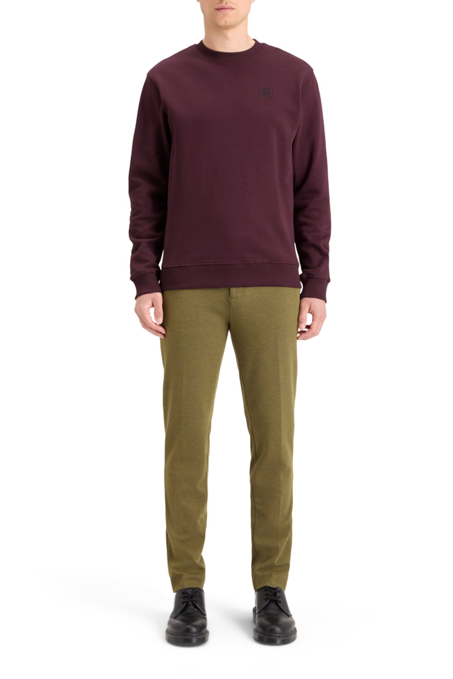 ESSENTIAL LOGO BADGE CREW DARK GRAPE 3