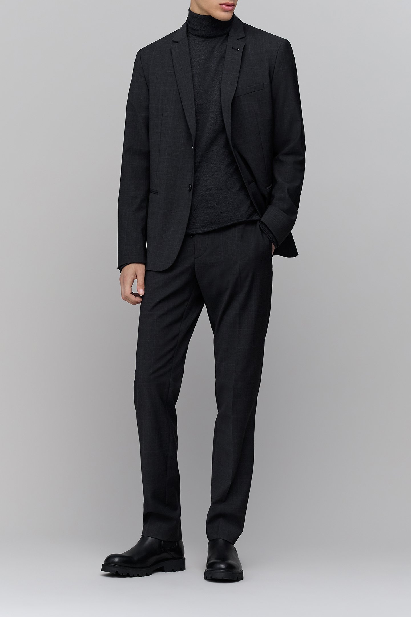 ANTHRACITE TURTLENECK KNIT SWEATER 3