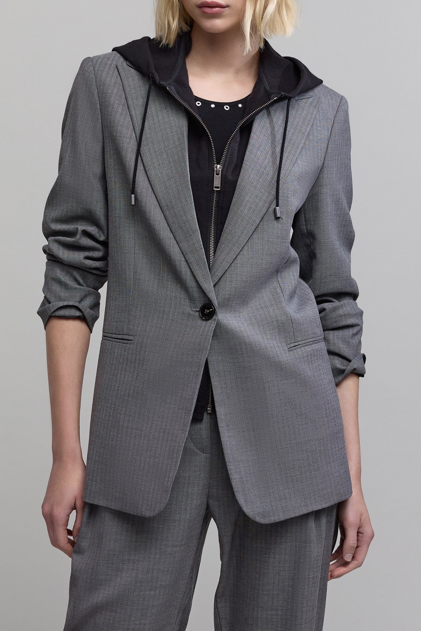 REMOVABLE HERRINGBONE PATTERN JACKET IN GREY 1