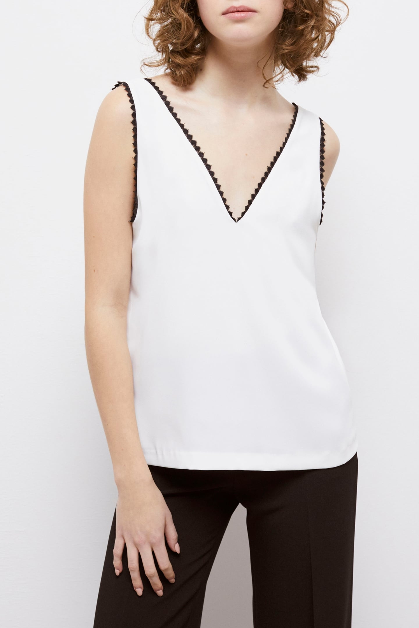 SLEEVELESS TOP WITH LACE DETAIL ECRU 1