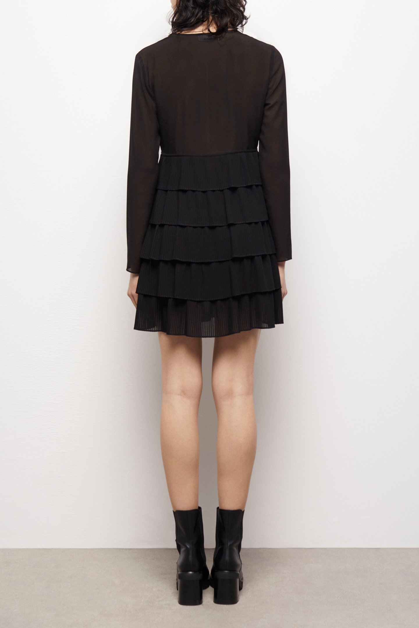 LONG SLEEVE DRESS WITH SHORT PLEATED SKIRT BLACK 3