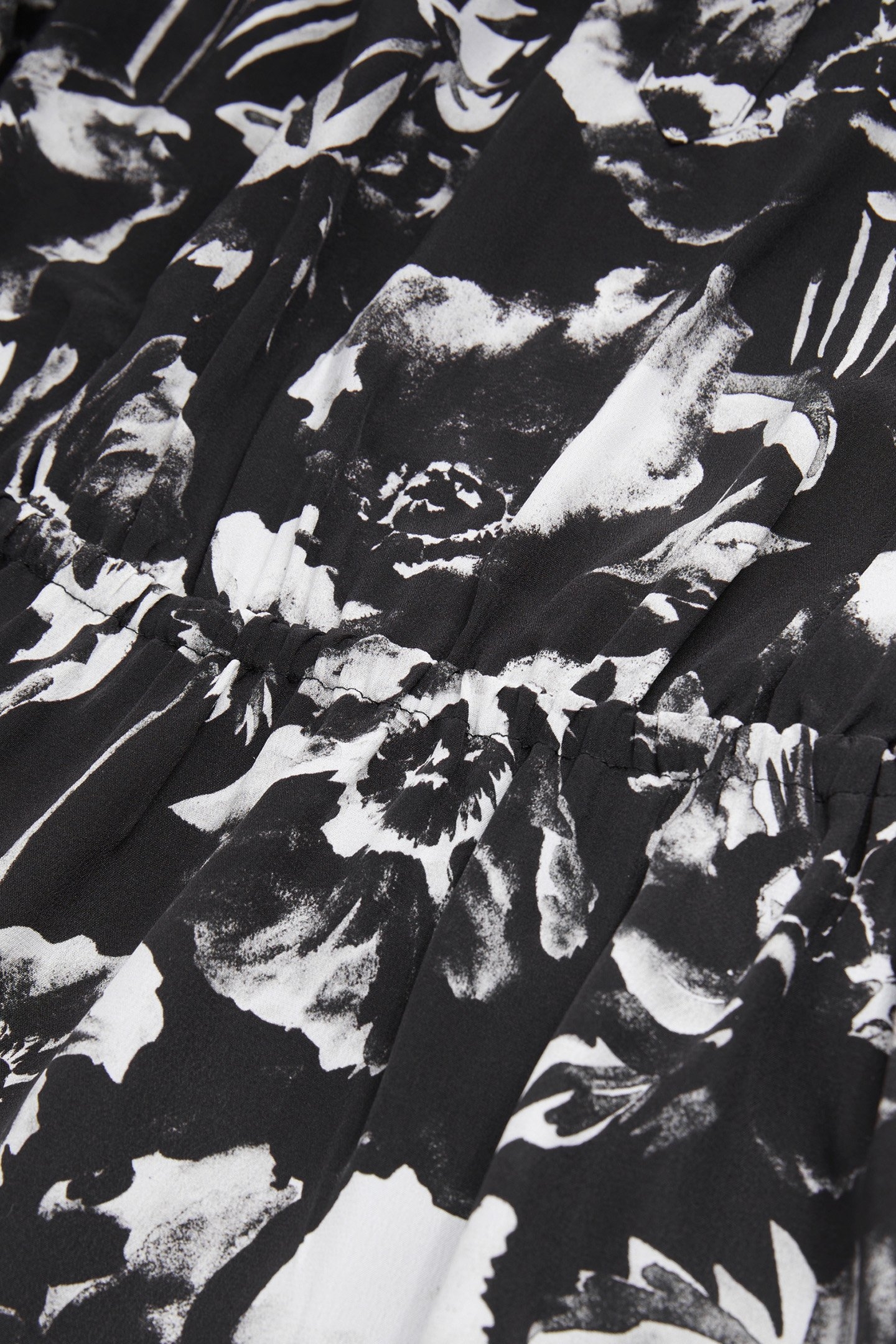 LONG DRESS ML ELASTICATED WAIST V-NECK BLACK WHITE 6