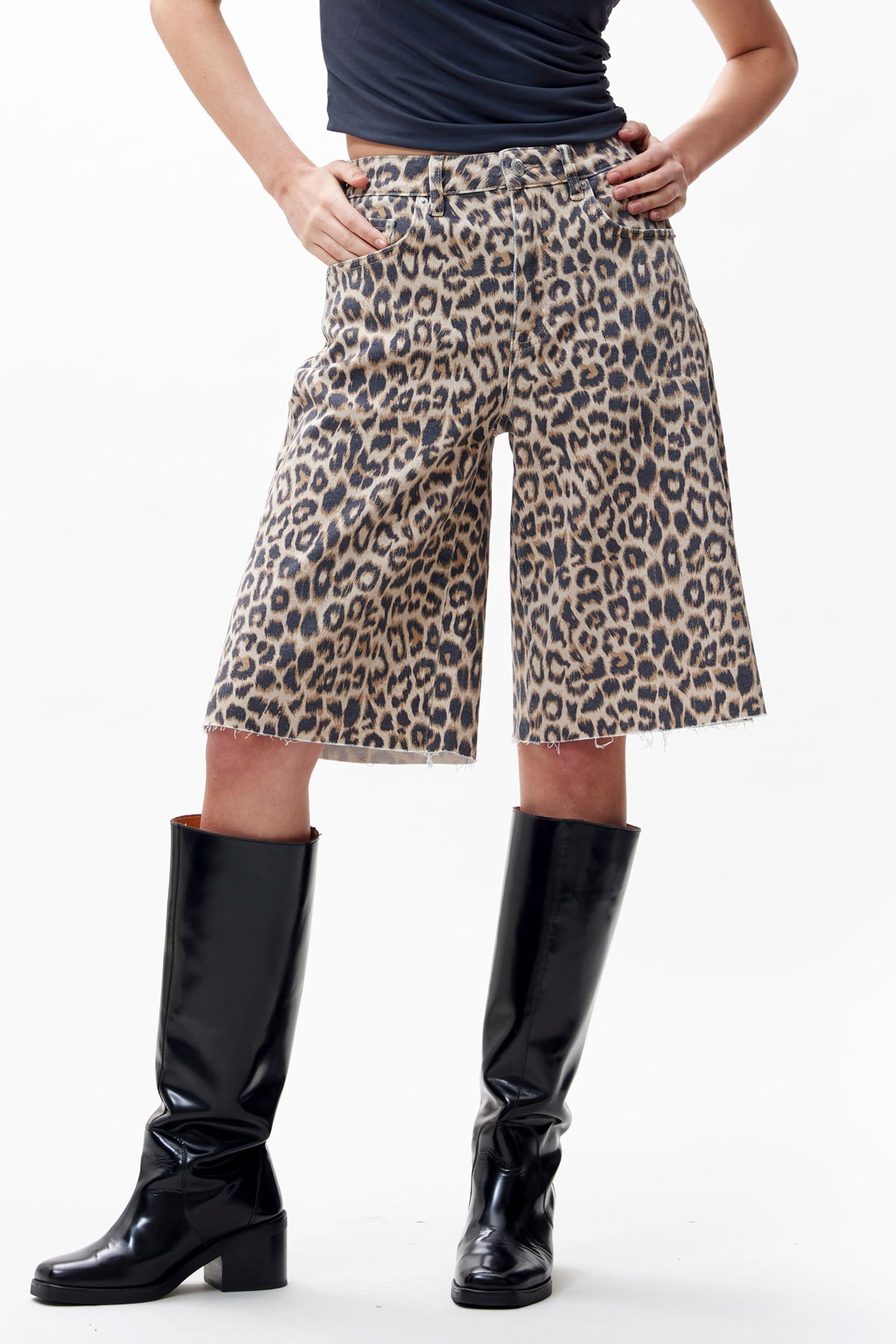 LOOSE FIT LEOPARD JORTS GREY MORN 1