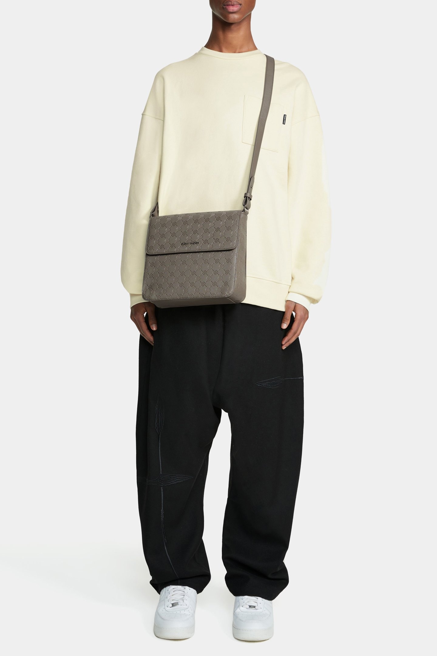 ENJATA SWEATER UNISEX BIRCH WHITE 4