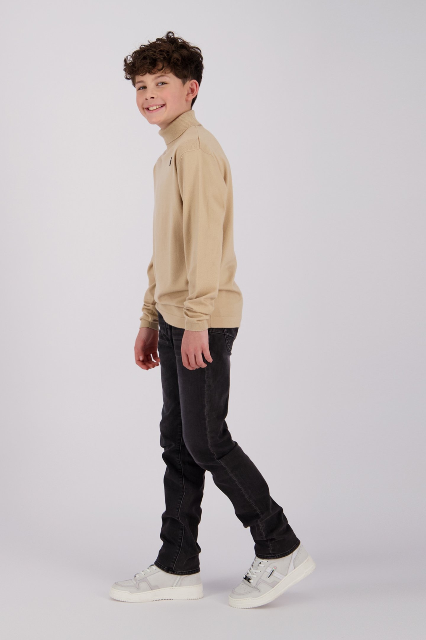 BOYS MEZ FLAT KNIT SAND 5
