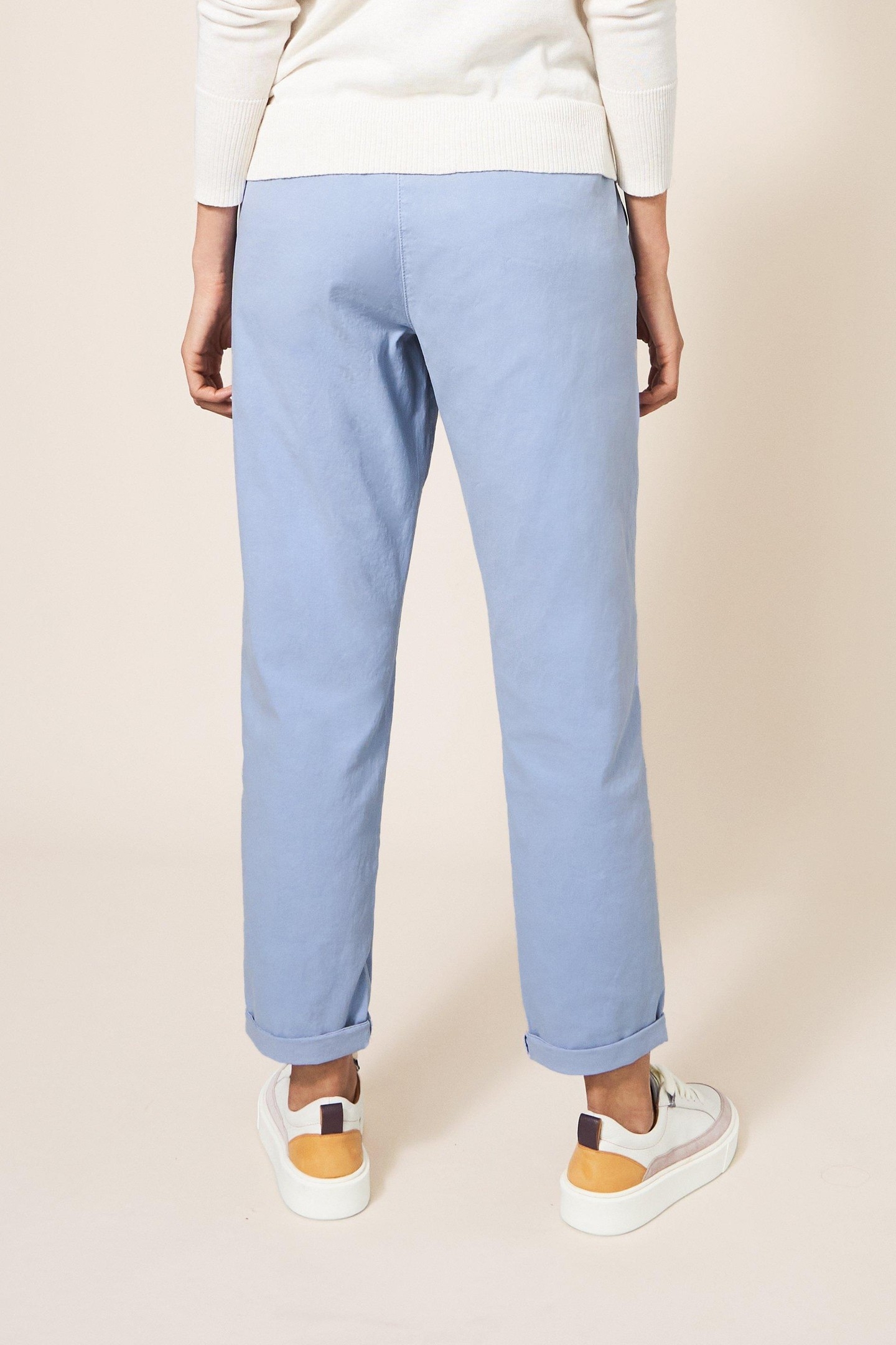 TABBIE ORGANIC CHINO LIGHT BLUE 2