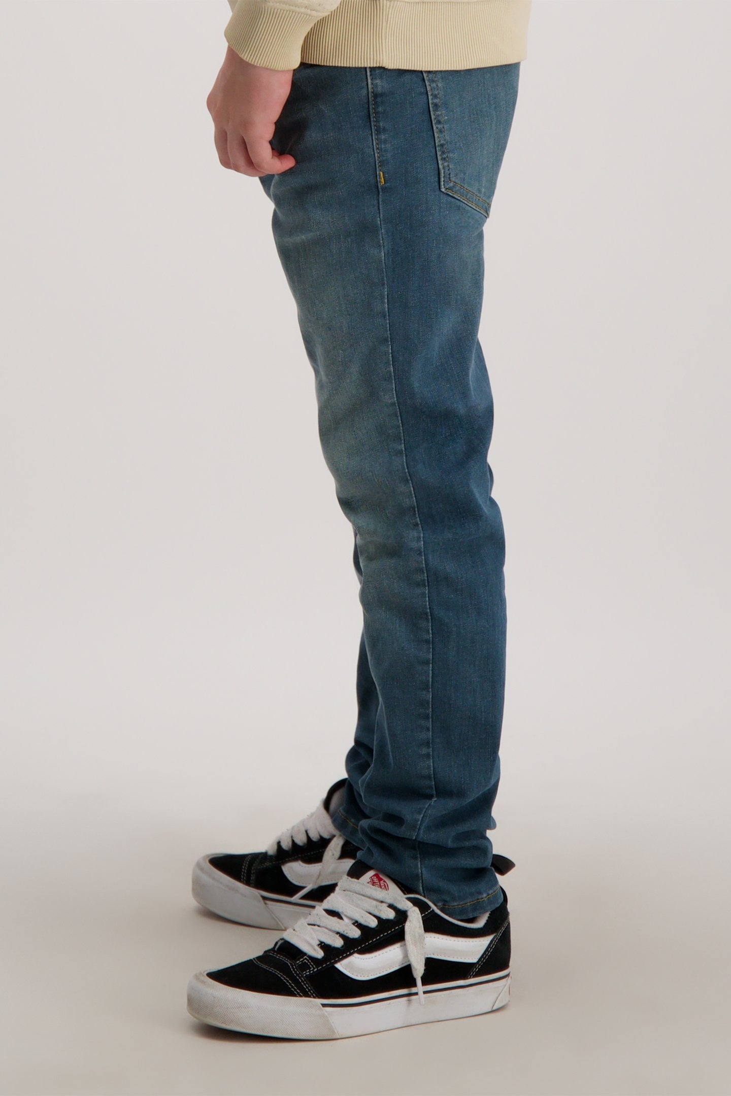 KIDS BALBOA DEN FOR BOYS STONE USED 5