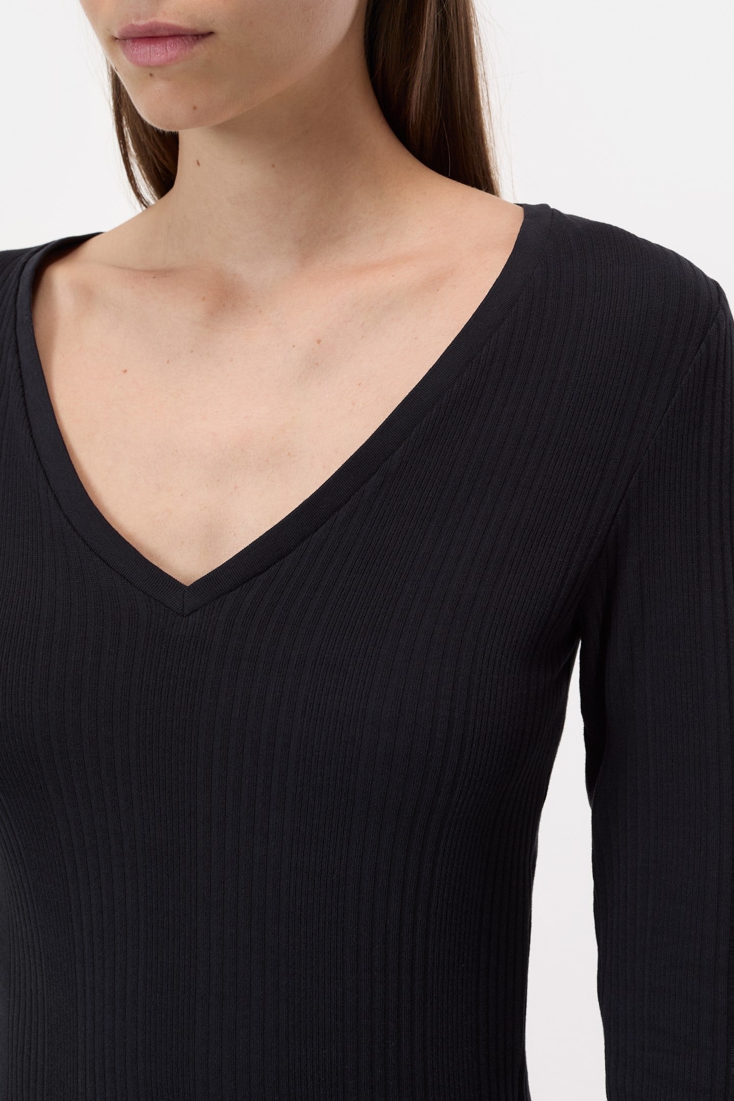 V NECK LONGSLEEVE T-SHIRTS BLACK 5