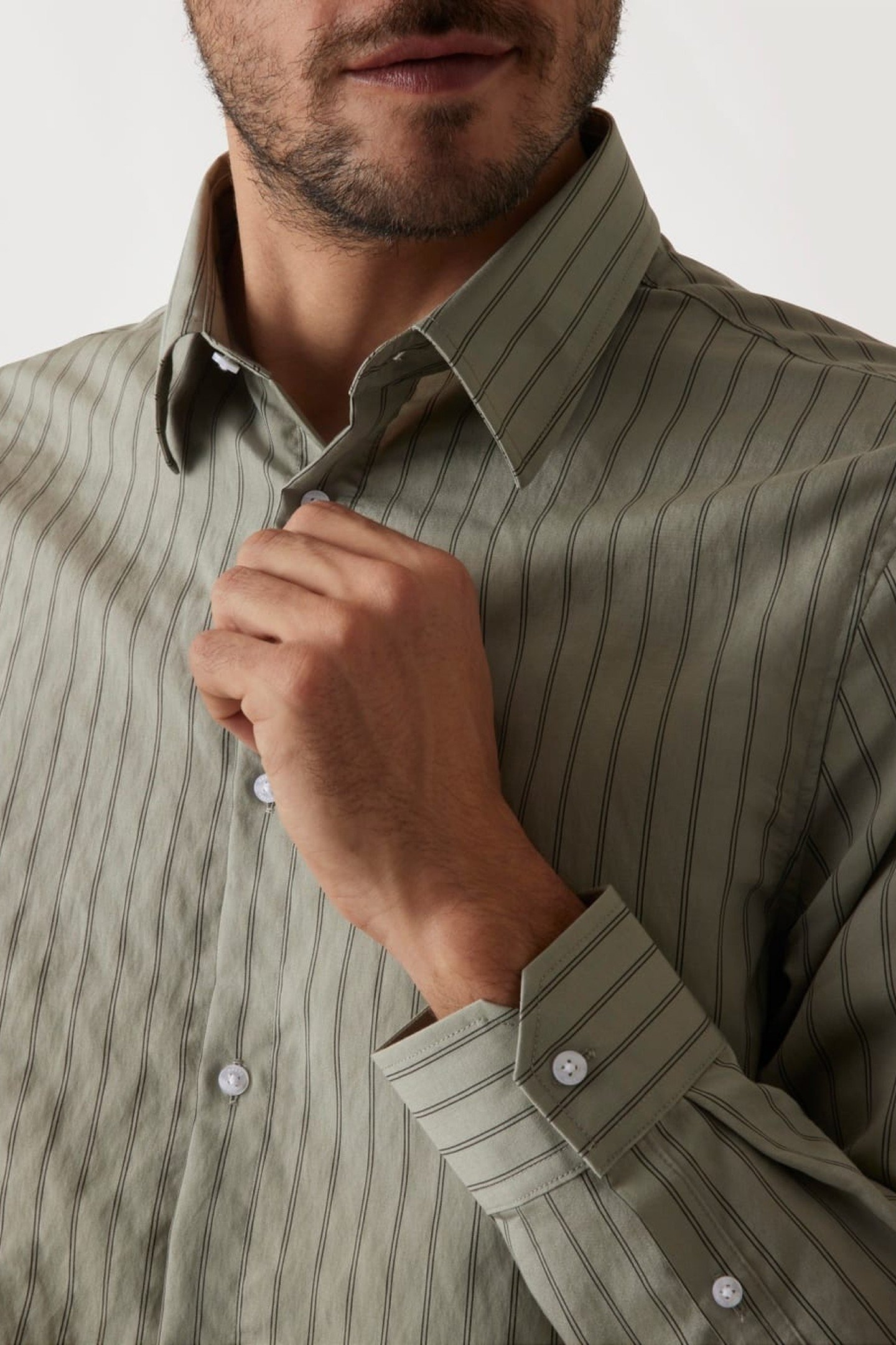 JOE IT COLLAR NOTCHE MOSSY GREEN & BLK ST 5