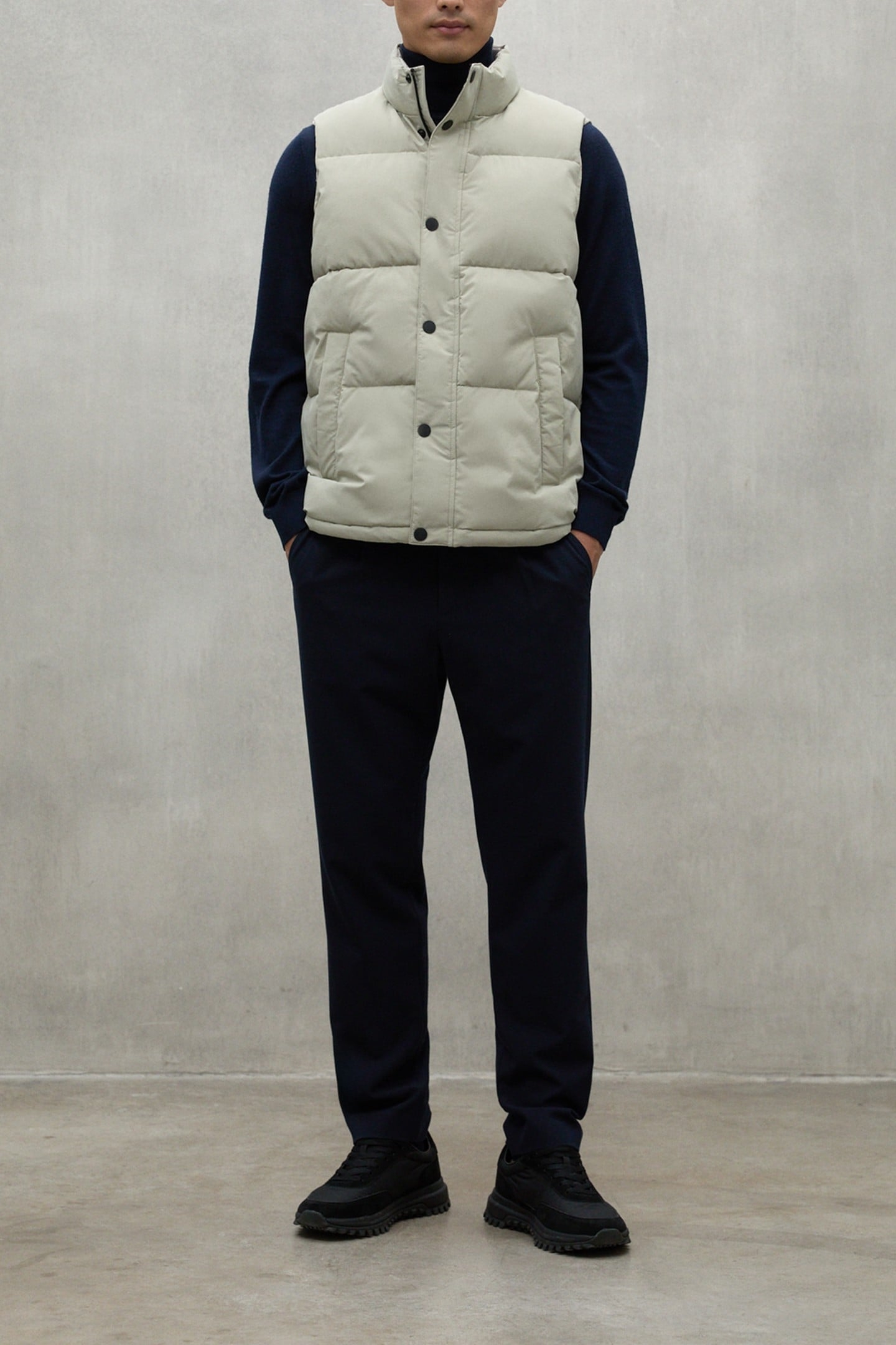 SADELALF VEST STONE 1