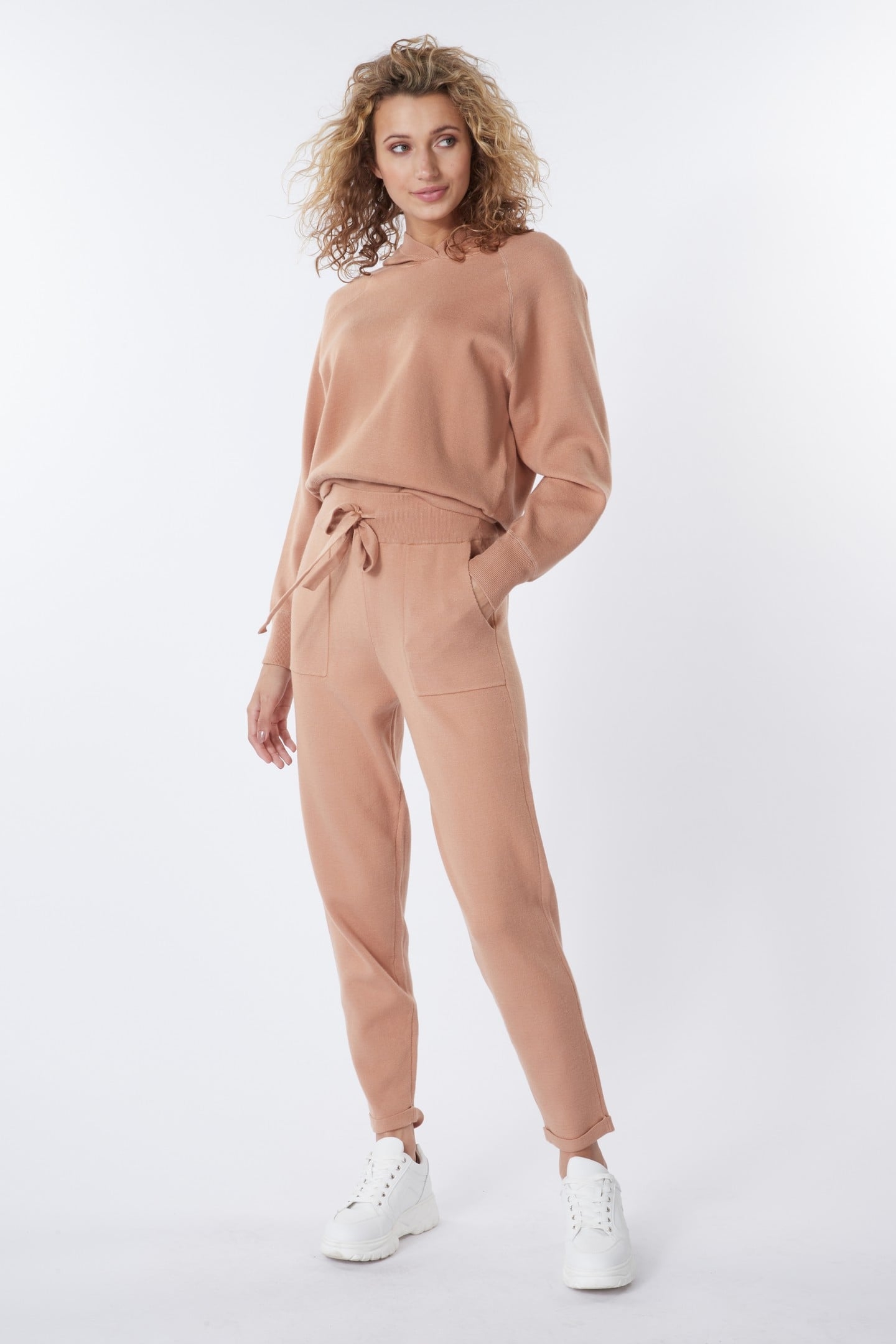 TROUSERS KNITTED JOGGER CAMEL 1