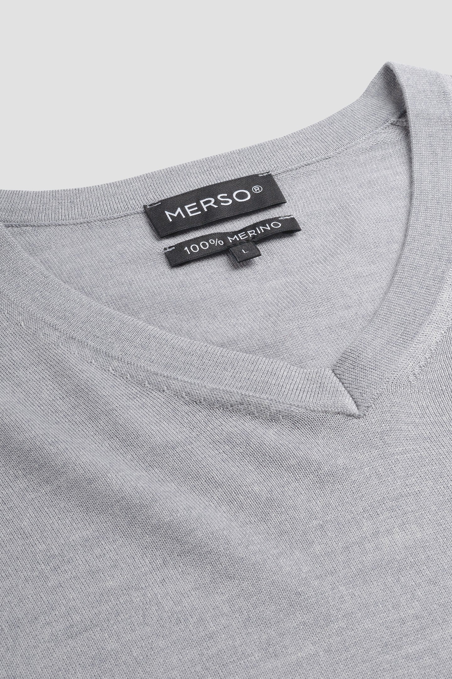 V NECK100% MERINO MOONSTONE GREY 5