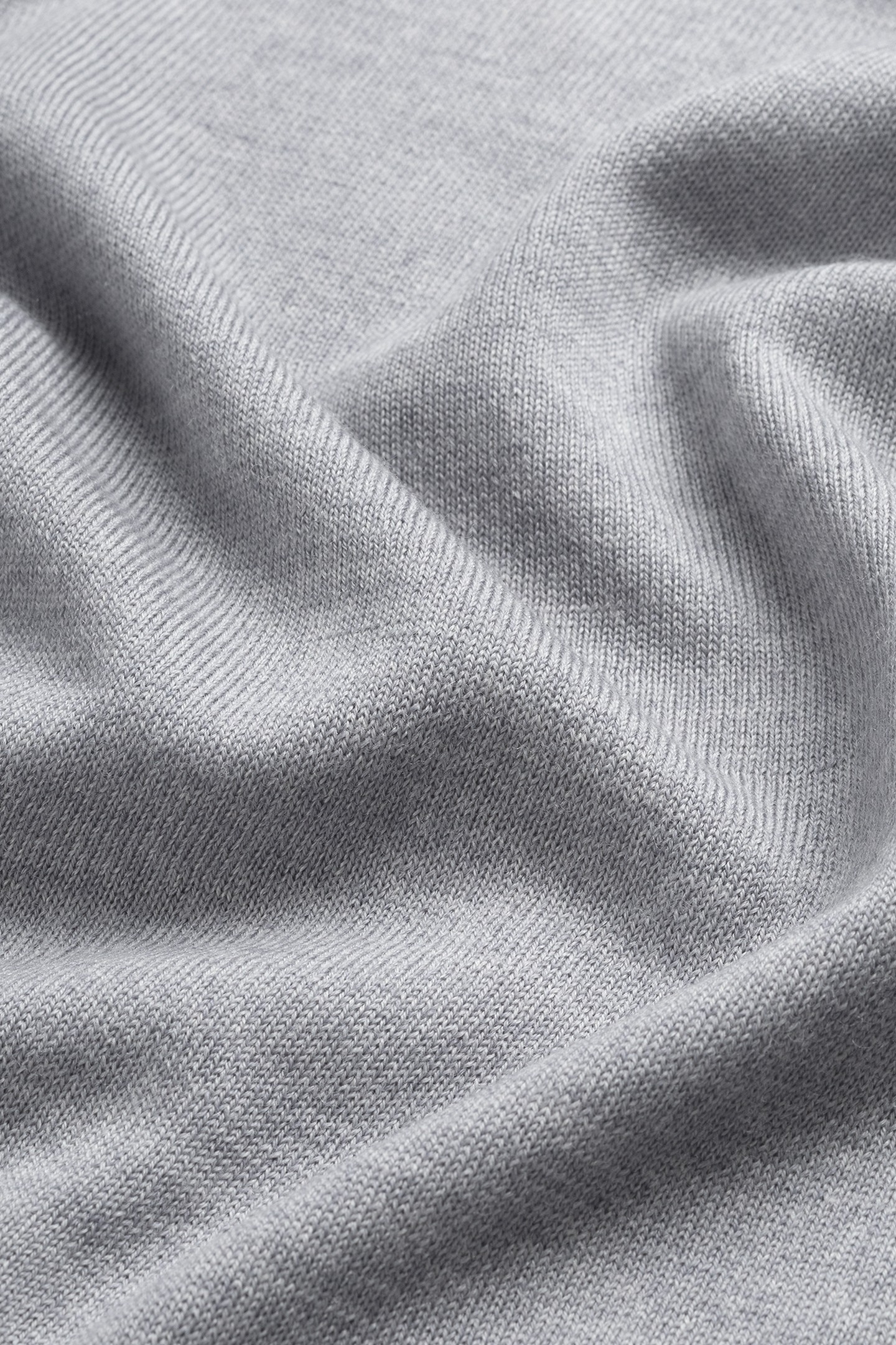 V NECK100% MERINO MOONSTONE GREY 6